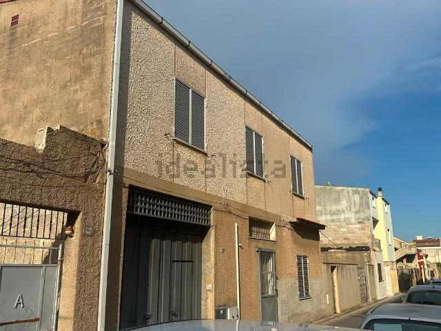 Villetta indipendente in vendita di 240 m² in Via Giacomo Matteotti