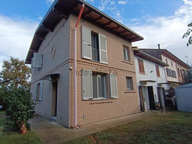 Villetta indipendente in vendita di 240 m² in Via Guglielmo Marconi