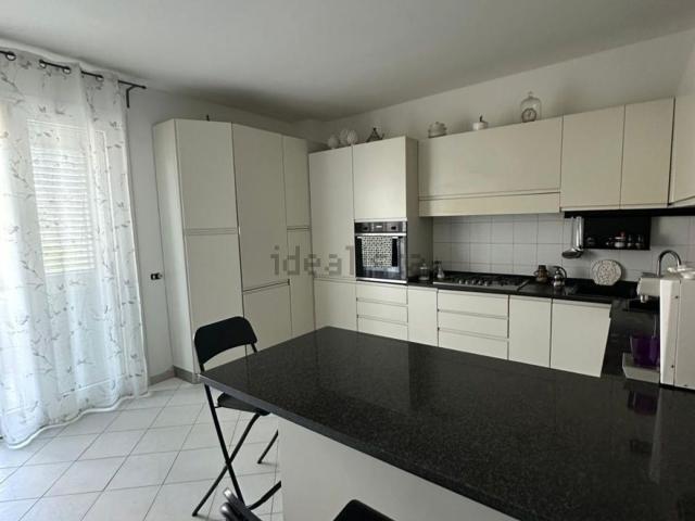 Villetta indipendente in vendita di 240 m² in Via Don Lorenzo Milani
