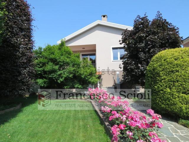 Villetta indipendente in vendita di 240 m² in Via Dante Alighieri, 65