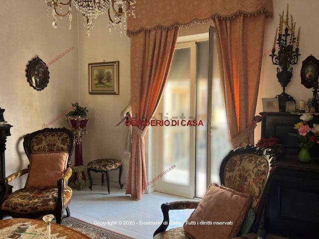 Villetta indipendente in vendita di 240 m² in Via de Santis, 1