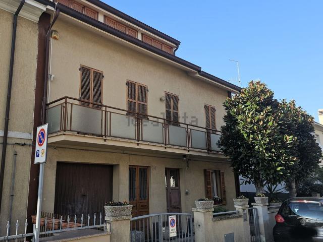 Villetta indipendente in vendita di 240 m² in Via degli Agricoltori, 18