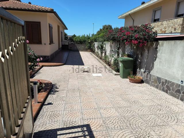 Villetta indipendente in vendita di 240 m² in Via delle Ginestre