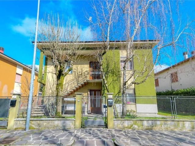 Villetta indipendente in vendita di 240 m² in Via Eugenio Curiel, 21