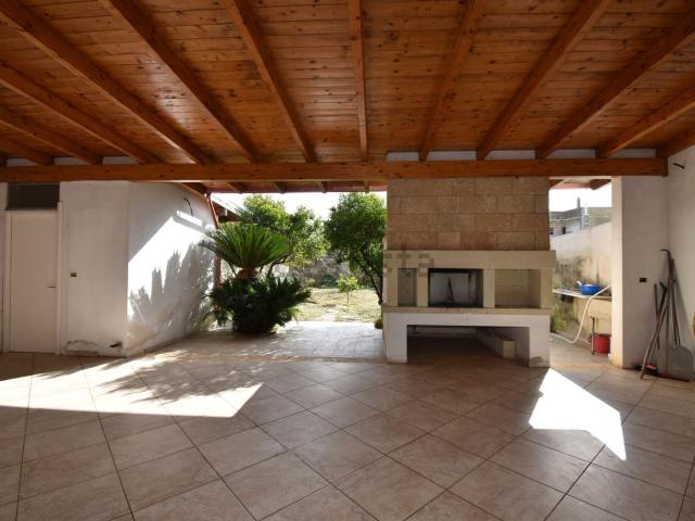 Villetta indipendente in vendita di 240 m² in Via Montello, 28
