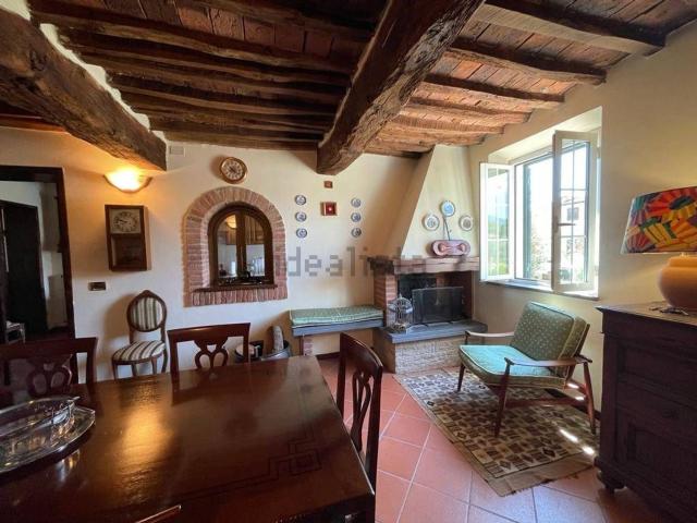 Villetta indipendente in vendita di 240 m² in Via Morandi, 1