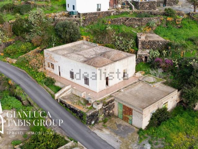 Villetta indipendente in vendita di 240 m² in Via Madonna del Rosario, 85