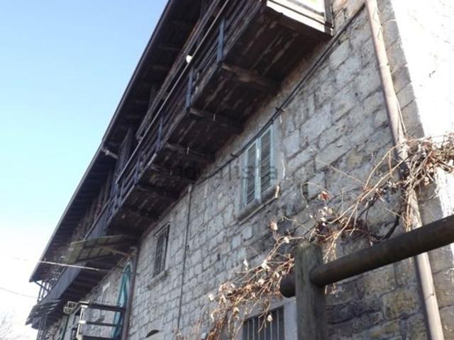 Villetta indipendente in vendita di 240 m² in Via Malentrata