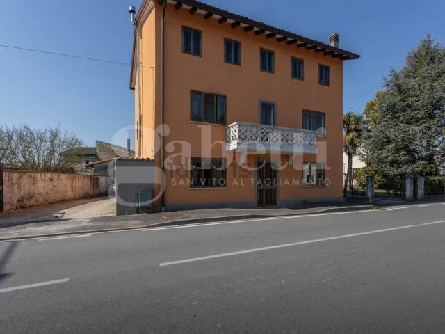 Villetta indipendente in vendita di 240 m² in Via San Paolo, 25