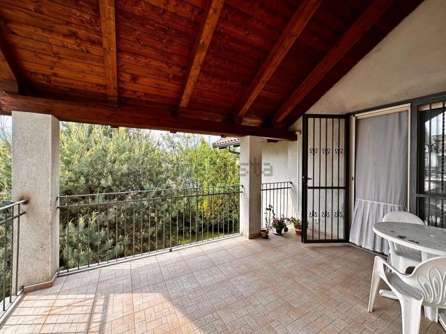 Villetta indipendente in vendita di 240 m² in Via Stura