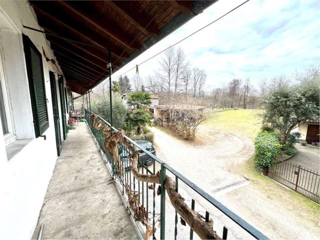 Villetta indipendente in vendita di 240 m² in Via Piano Superiore