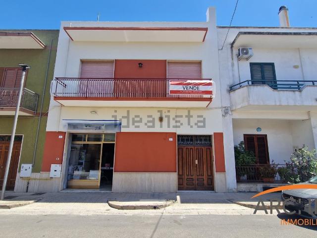 Villetta indipendente in vendita di 240 m² in Via Piave, 11