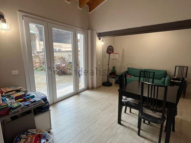Villetta indipendente in vendita di 240 m² in Via Pierino Trioni, 26