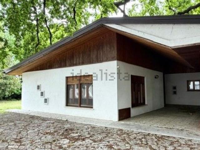 Villetta indipendente in vendita di 240 m² in Via Praderoni, 10