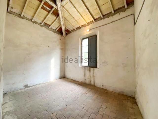 Villetta indipendente in vendita di 240 m² in Via Provinciale Vicarese