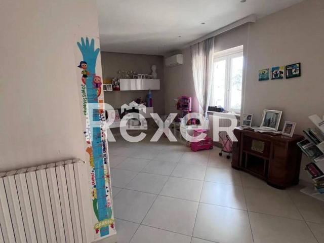 Villetta indipendente in vendita di 240 m² in Via Renazzo