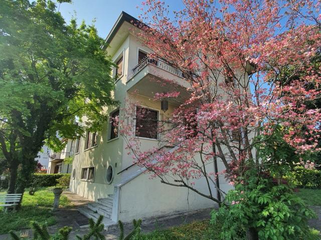 Villetta indipendente in vendita di 240 m² in Via Terraglio