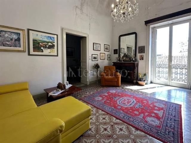 Villetta indipendente in vendita di 240 m² in Via Umberto