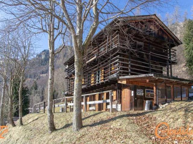 Villetta indipendente in vendita di 240 m² in Frazione Sauris di Sotto, 85