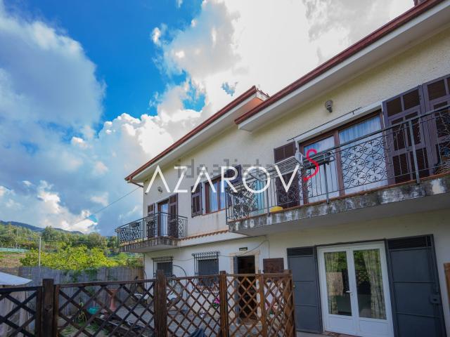 Villetta indipendente in vendita di 240 m² in Strada Fullavin, 10