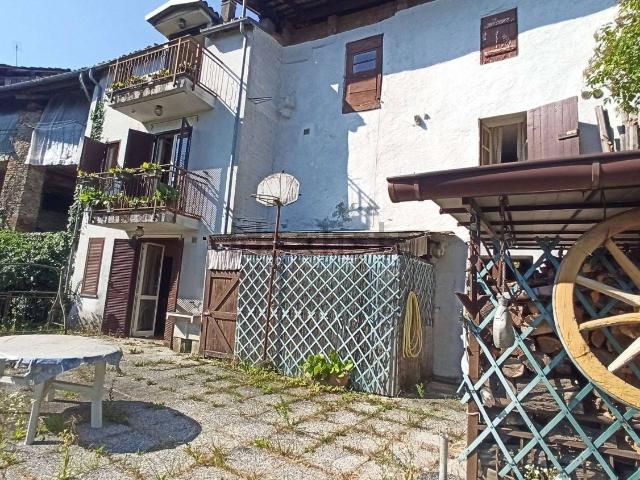 Villetta indipendente in vendita di 241 m² in Via Vecchia, 15