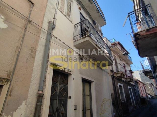 Villetta indipendente in vendita di 242 m² in Via Montecenere, 11