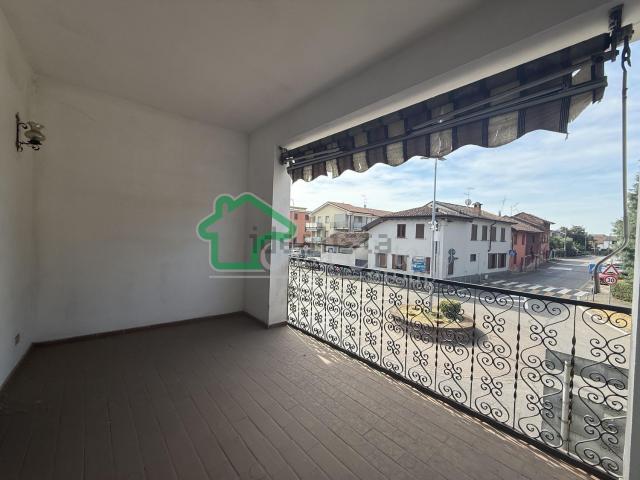 Villetta indipendente in vendita di 242 m² in Via San Rocco