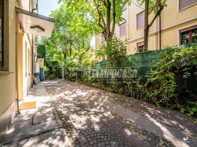 Villetta indipendente in vendita di 242 m² in Via Stuffler, 14