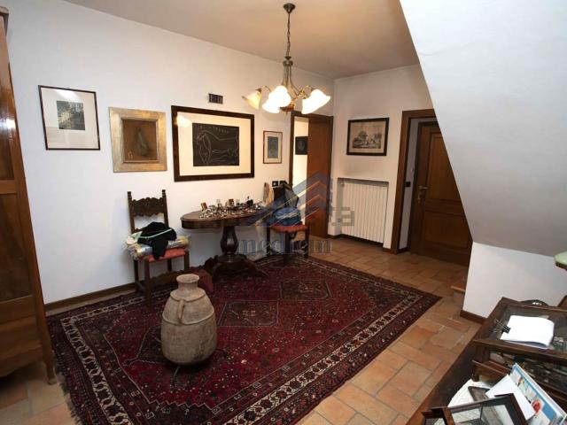 Villetta indipendente in vendita di 242 m² in Via XXV Aprile