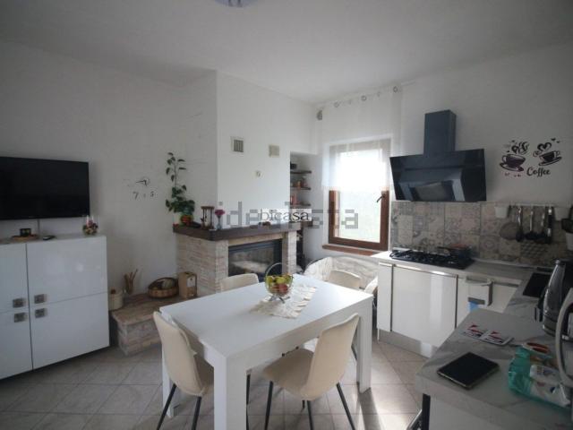 Villetta indipendente in vendita di 242 m² in Strada Santa Barbara