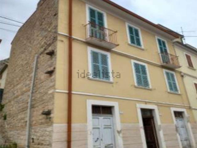 Villetta indipendente in vendita di 243 m² in Via Rocca