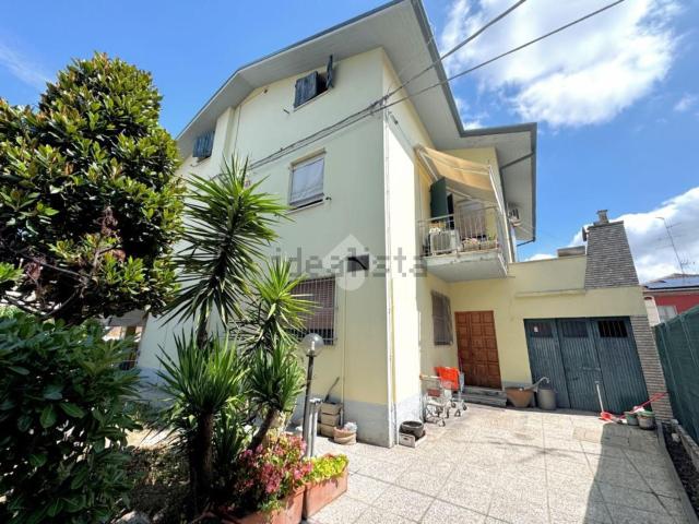 Villetta indipendente in vendita di 244 m²