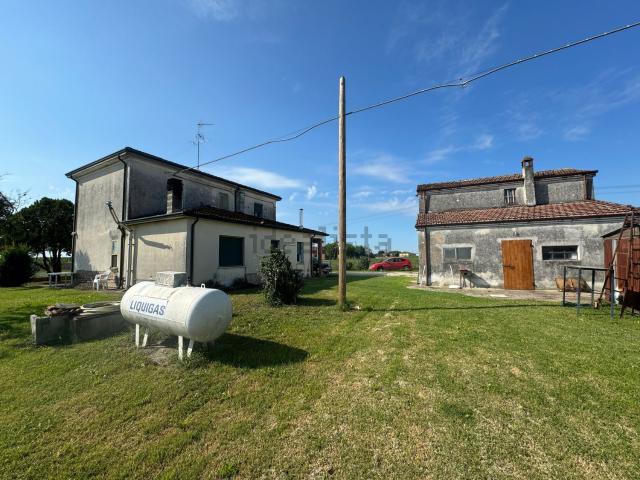 Villetta indipendente in vendita di 244 m² in Via Correggiolo Colombarina, 7