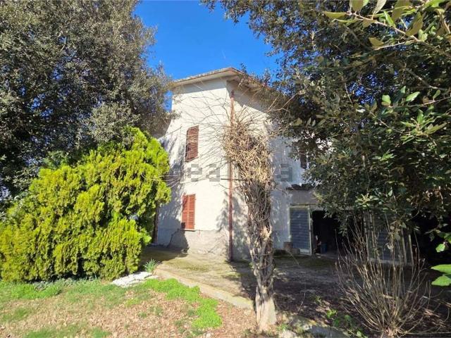 Villetta indipendente in vendita di 245 m² in Via Campo della Fiera