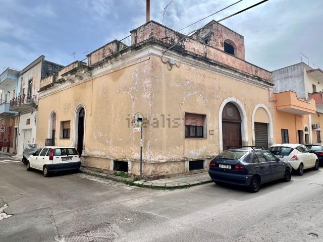 Villetta indipendente in vendita di 245 m² in Via Candia, 24
