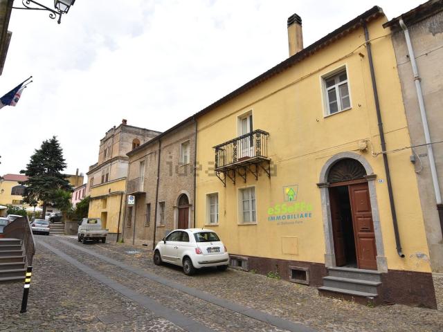 Villetta indipendente in vendita di 245 m² in Via Carlo Alberto, 16