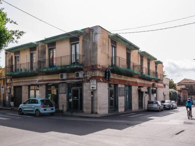 Villetta indipendente in vendita di 245 m² in Via Etnea, 192