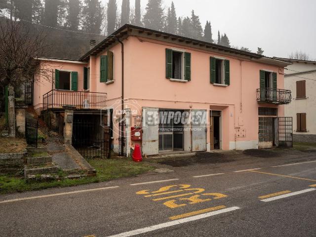 Villetta indipendente in vendita di 245 m² in Via San Cassiano, 48