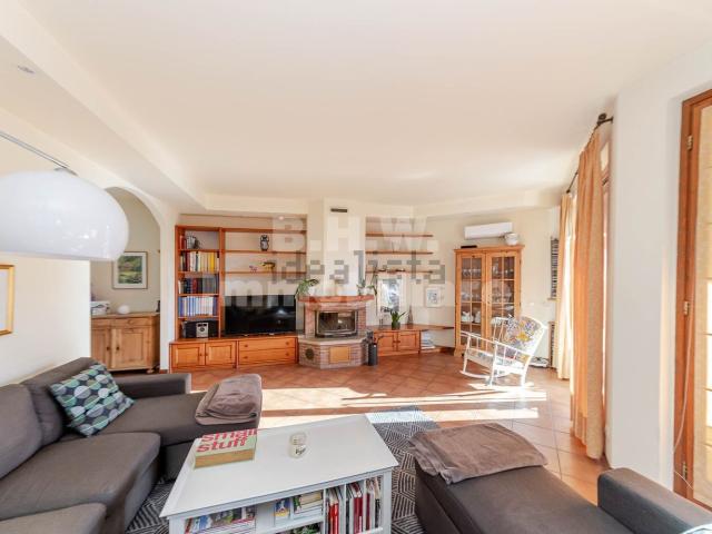 Villetta indipendente in vendita di 245 m² in Via Piave, 41