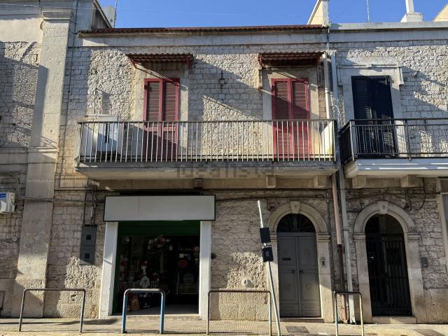 Villetta indipendente in vendita di 245 m² in Corso Vittorio Emanuele III, 54
