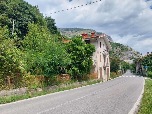 Villetta indipendente in vendita di 245 m² in Località Isola Perosa