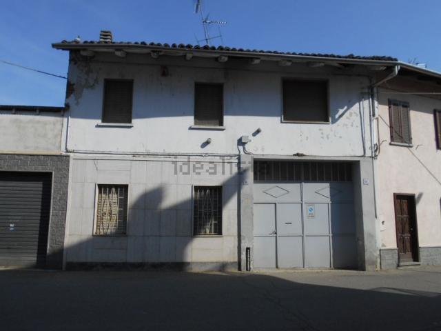 Villetta indipendente in vendita di 246 m² in Via Cesare Battisti, 64