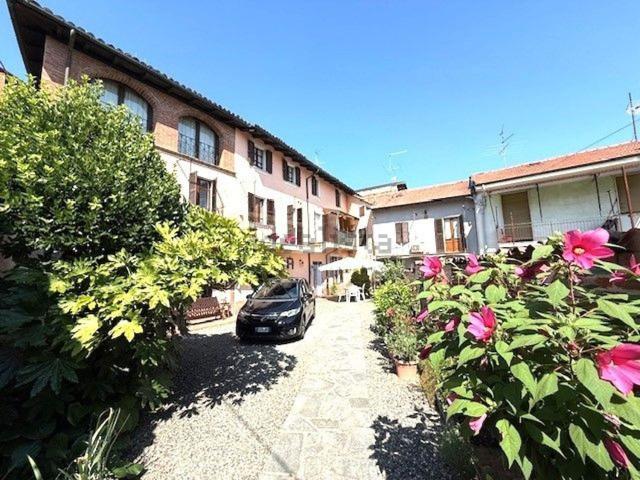Villetta indipendente in vendita di 246 m² in Via S.Caterina, 14