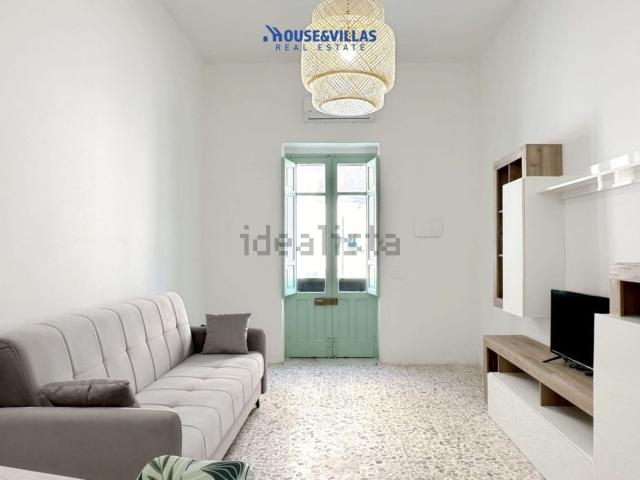Villetta indipendente in vendita di 247 m² in Via Garibaldi, 41