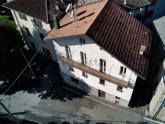 Villetta indipendente in vendita di 247 m² in Via di Era, 1