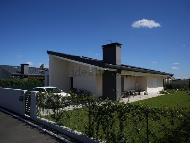 Villetta indipendente in vendita di 247 m² in Via Rita Levi Montalcini