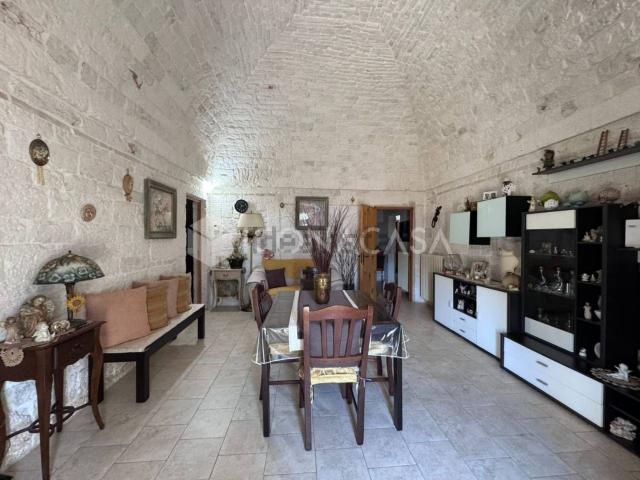 Villetta indipendente in vendita di 247 m² in Contrada Santa Lucia