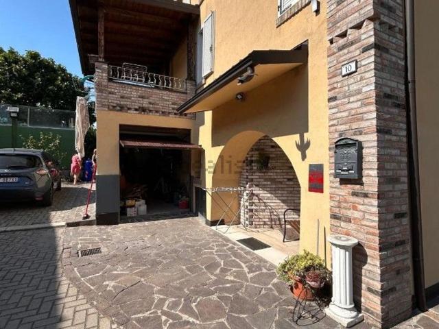 Villetta indipendente in vendita di 250 m²