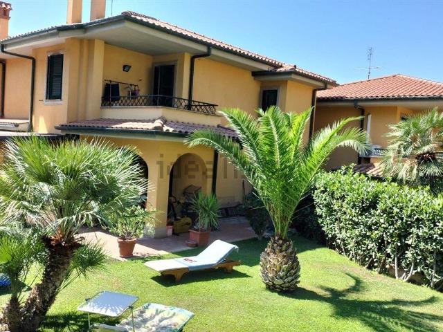 Villetta indipendente in vendita di 250 m²