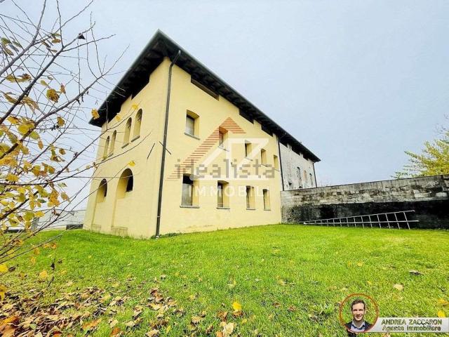 Villetta indipendente in vendita di 250 m²